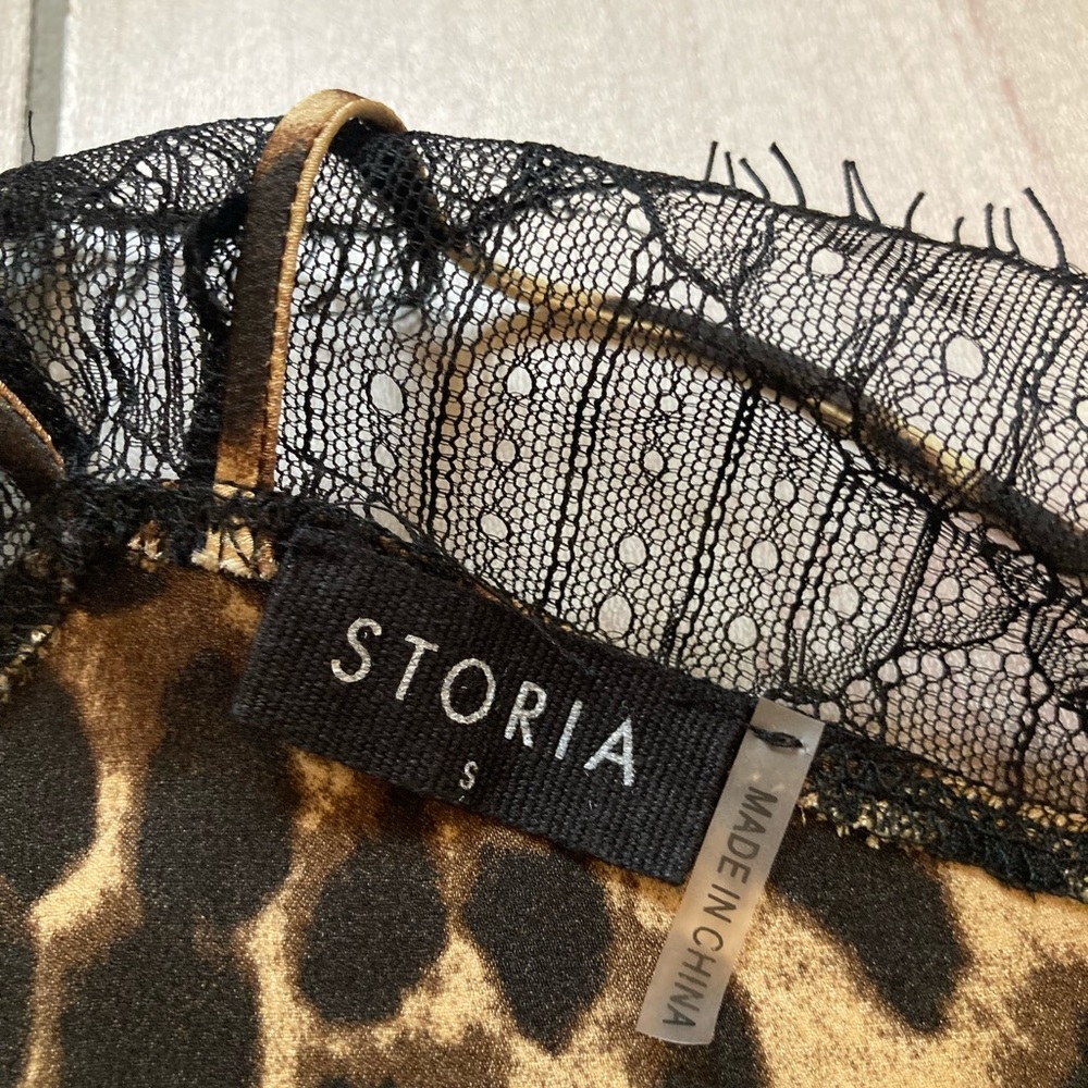 Storia eyelash lace camisole. - Picture 2 of 4